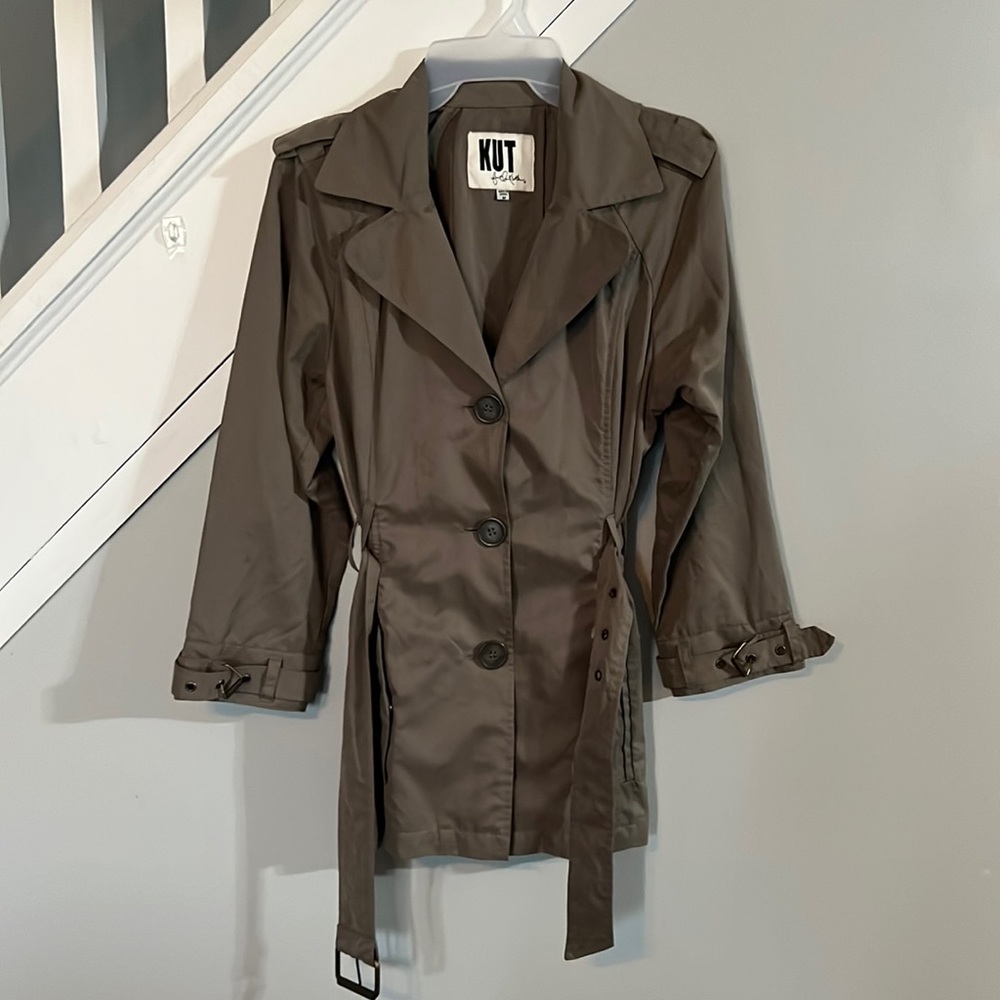 Kut from the Kloth Short Tan Trench Coat